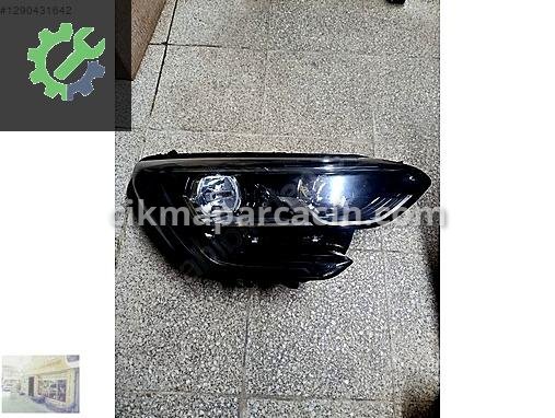 Renault Megane Sağ Ön Far çıkma parça