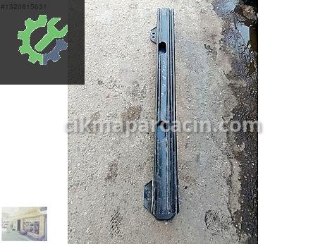 Renault Megane E-Tech Tampon Demiri çıkma parça