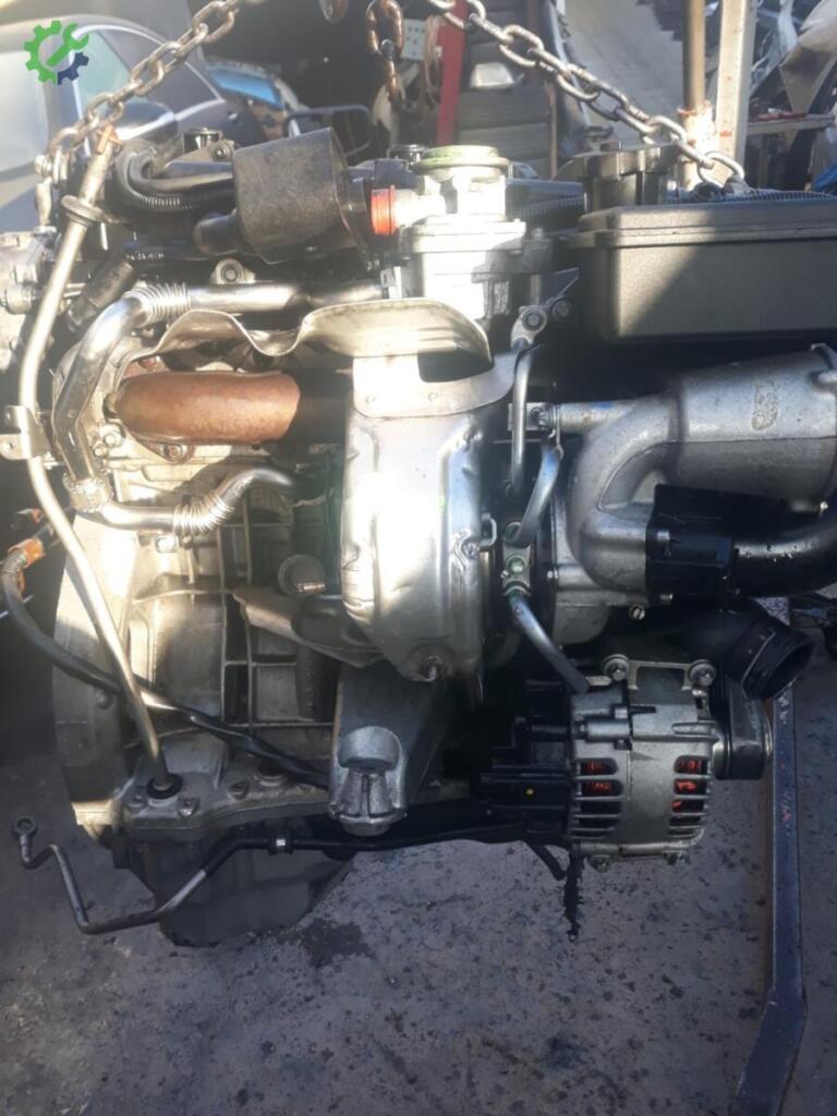 Mercedes-Benz C200 Turbo çıkma parça