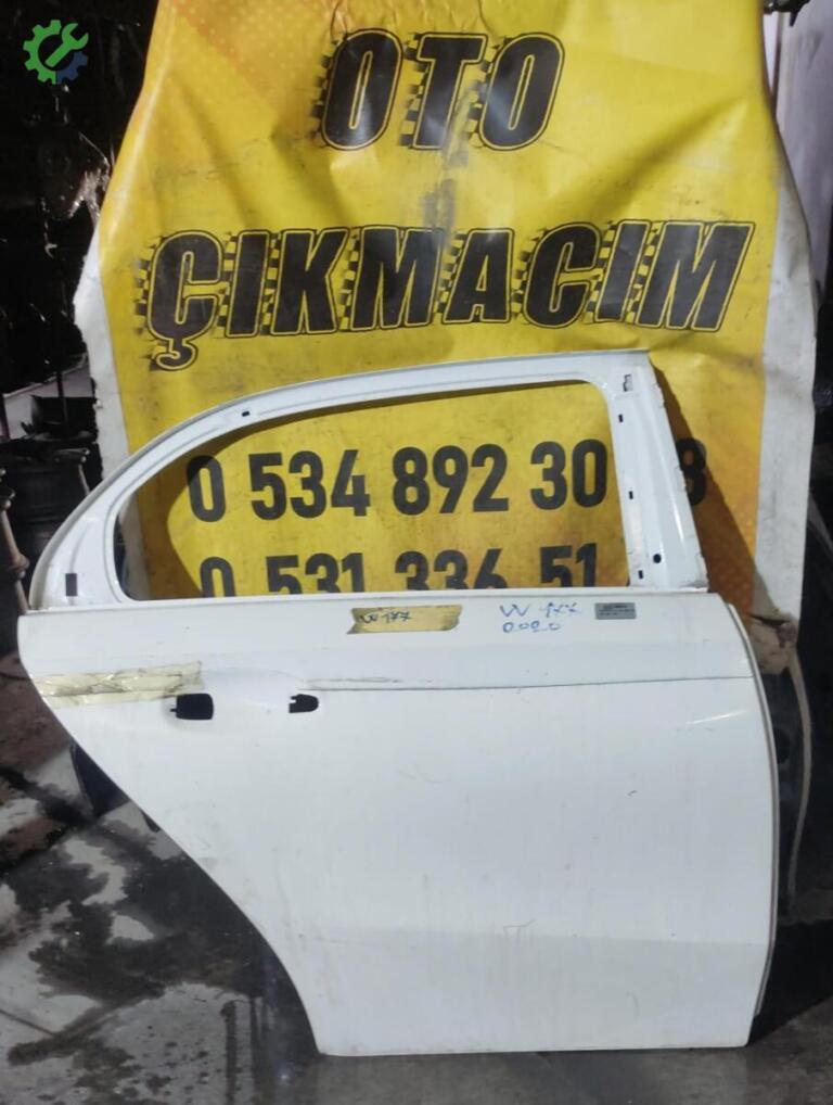 Mercedes-Benz A Serisi Sağ Arka Kapı çıkma parça