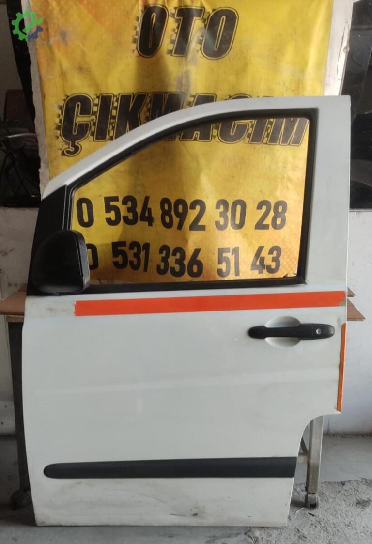Mercedes-Benz Vito Sol Ön Kapı çıkma parça
