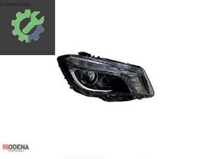MERCEDES-BENZ CLA SERİSİ W117 2013- ÖN FAR SAĞ (XENON) SIFIR