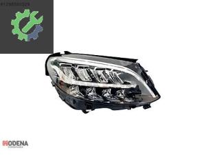 MERCEDES-BENZ C SERİ W205 2019- ÖN FAR LED SAĞ (5 PİN) SIFIR ORJ