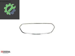 MERCEDES-BENZ E SERİSİ W214 2024- ÖN PANJUR ÇERÇEVESİ KROM SIFIR