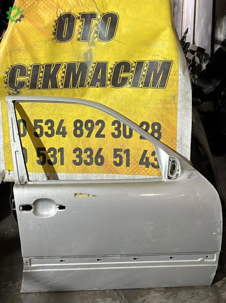 Mercedes-Benz E Serisi Sağ Ön Kapı çıkma parça