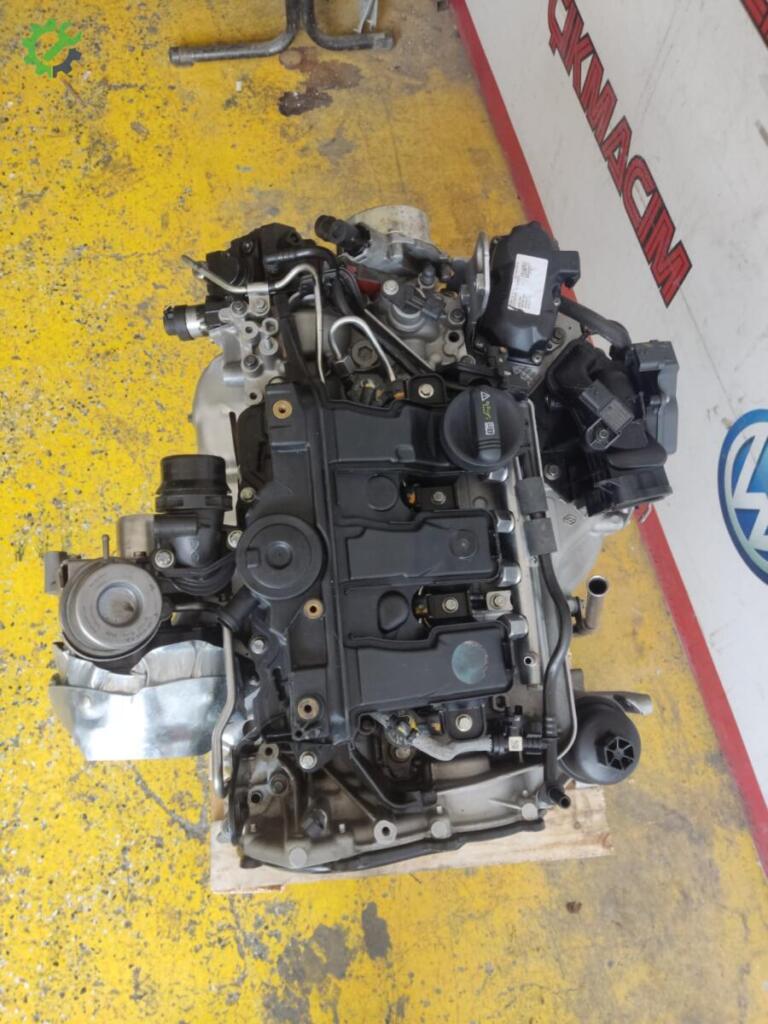 Mercedes-Benz Vito Sandık Motor çıkma parça