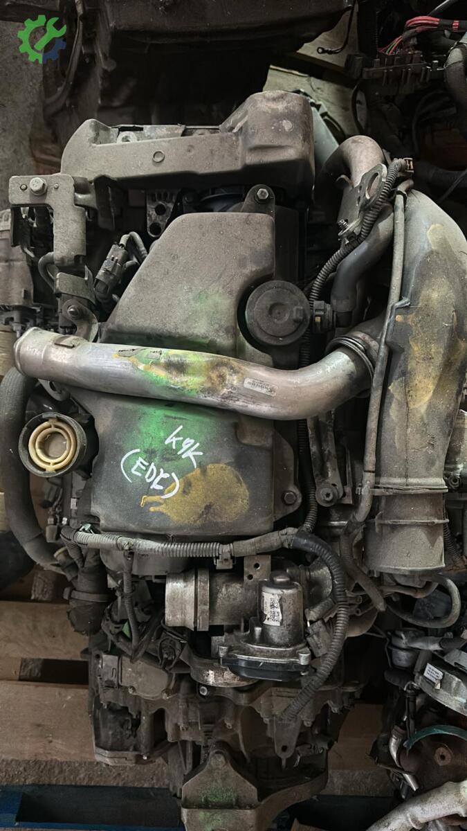 Mercedes-Benz C Serisi Sandık Motor çıkma parça