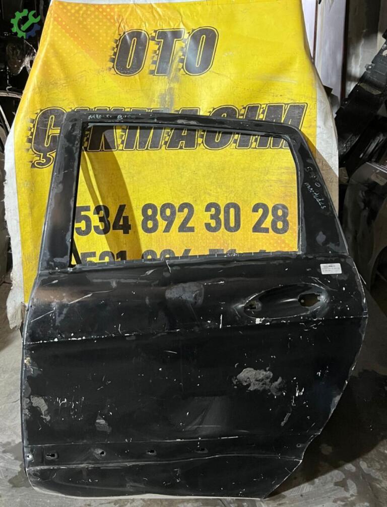 Mercedes-Benz B Serisi Sol Arka Kapı çıkma parça