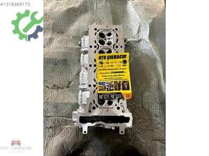 Mercedes 274 Motor Silindir Kapağı (4. Adet)