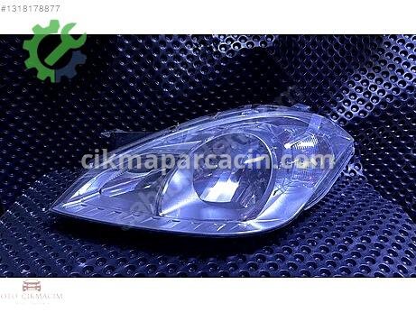 Mercedes-Benz A Serisi Sol Ön Far çıkma parça
