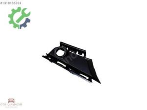 MERCEDES A SERİSİ W176 ÖN TAMPON SAĞ IZGARA BAKALİTİ A1768853000