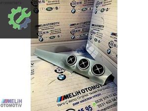 MERCEDES CLA 180 ÇIKMA KALORİFER ORTA ÜFLEME (2. Adet)