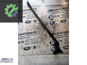 MERCEDES CLA 180 ÇIKMA SAĞ ÖN KAPI CAM ÇİTASI A1177250265