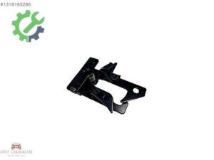 MERCEDES C SERİSİ W204 KAPUT KİLİDİ MANDALI A2048800064