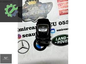 MERCEDES C SERİSİ W205 TEKLİ CAM AÇMA TUŞU - A2059051513