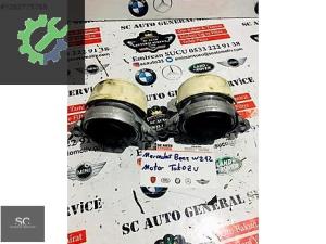 MERCEDES E SERİSİ W212 MOTOR TAKOZU A2122403317