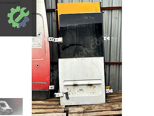 MERCEDES SPRİNTER 313 BAGAJ KAPAĞI