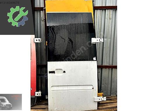 MERCEDES SPRİNTER 313 BAGAJ KAPAĞI