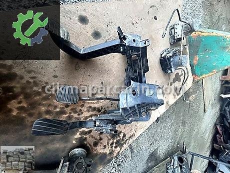 Mercedes-Benz Sprinter Pedal çıkma parça