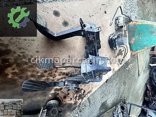Mercedes-Benz Sprinter Pedal çıkma parça