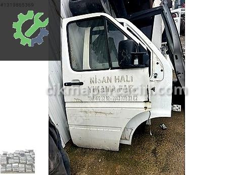 Mercedes-Benz Sprinter Kapı Menteşesi çıkma parça