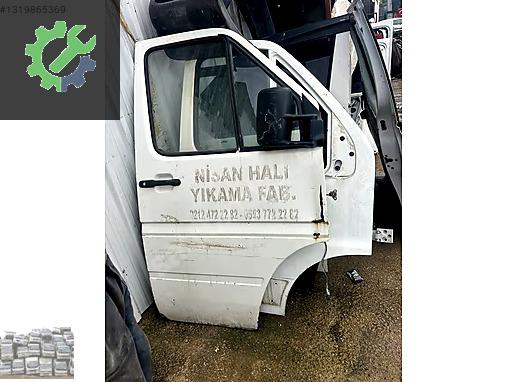 MERCEDES SPRİNTER SAĞ ÖN KAPI