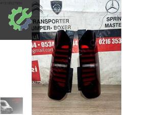MERCEDES VİTO SAĞ SOL FAR
