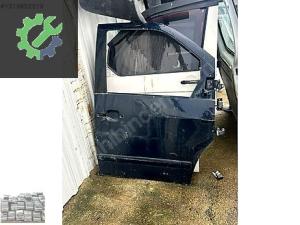 MERCEDES VİTO W638 SAĞ ÖN KAPI