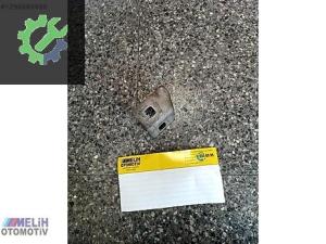 MERCEDES W117 W176 W246 ÇIKMA ŞANZIMAN KULAK BRAKETİ 2462410221