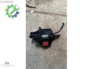 MERCEDES W205 MOTOR SİGORTA KUTUSU A2055401950
