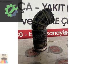 MERCEDES X250 HAVA FİLTRE HORTUMU 165764JA1A-­1129994S01