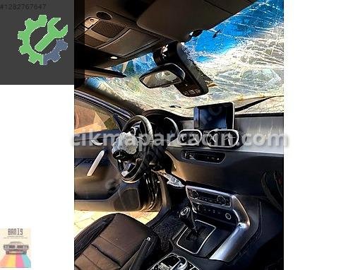 Mercedes-Benz X Orta Konsol çıkma parça