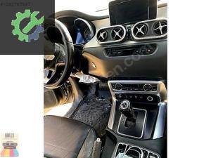 MERCEDES X250 ORTA KONSOL