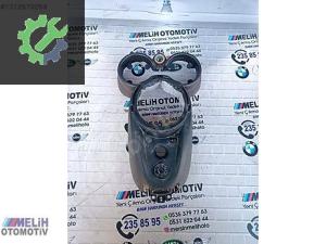 MİNİ COOPER R60 ÇIKMA ORTA KONSOL 9811186 (2. Adet)