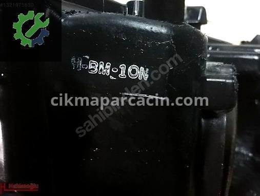 Mitsubishi L200 Sağ Ön Far çıkma parça