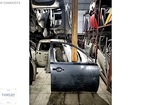 Mitsubishi L200 Kapı (Ön Sağ) çıkma parça