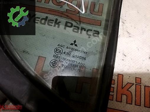 Mitsubishi L200 Kelebek Camı 002086 çıkma parça