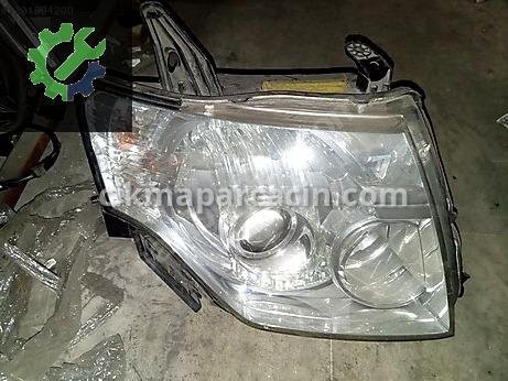 Mitsubishi Pajero Sol Ön Far çıkma parça
