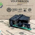 Volkswagen Passat Çıkma Cam 7H1959802A