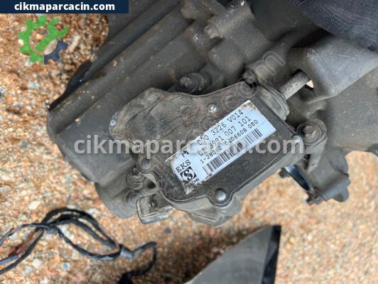 Smart ForTwo Transfer Kutusu çıkma parça