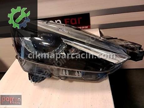 Mazda CX Sağ Ön Far çıkma parça