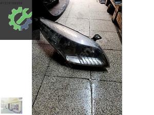 Megane 3-III Sağ Far orjinal çıkma (2008-2012) 260108719R