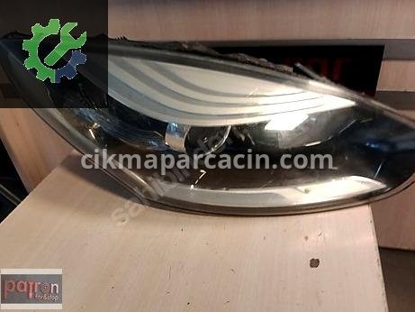 Renault Megane Sağ Ön Far çıkma parça