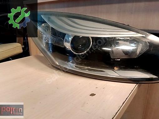 Renault Megane Sağ Ön Far 260100923R çıkma parça