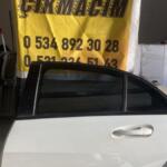 MERCEDES A SERİSİ W176 SOL ARKA KAPI