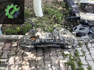 Mercedes 205 kasa benzin deposu
