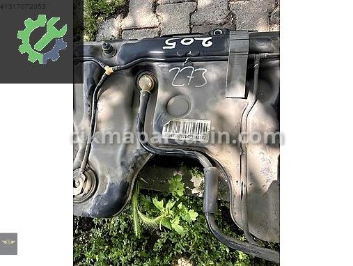 Mercedes-Benz CLA Depo Kapağı çıkma parça