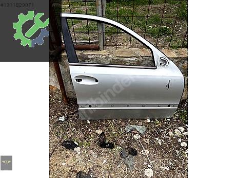 Mercedes-Benz EQA Sağ Kapı çıkma parça