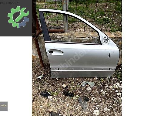 Mercedes-Benz EQA Sağ Kapı çıkma parça