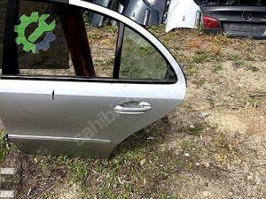 Mercedes 211 sol arka kapı